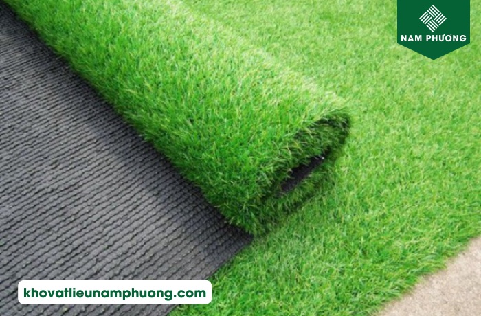 kích thước cỏ nhân tạo trải sàn