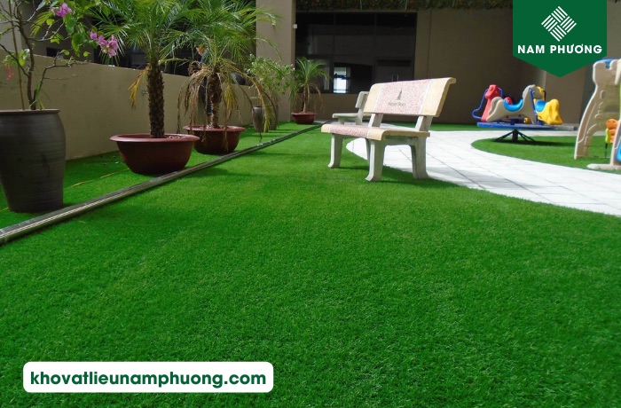 thảm cỏ nhân tạo lót sàn trong nhà